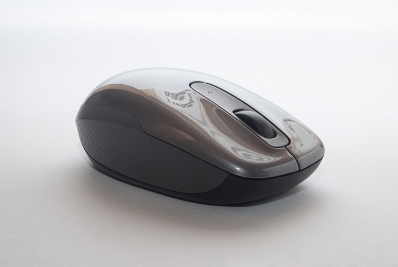 Arc Mini Wireless Mouse — top view
