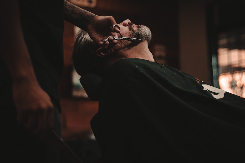 Precision Grooming Kit with attachments laid out